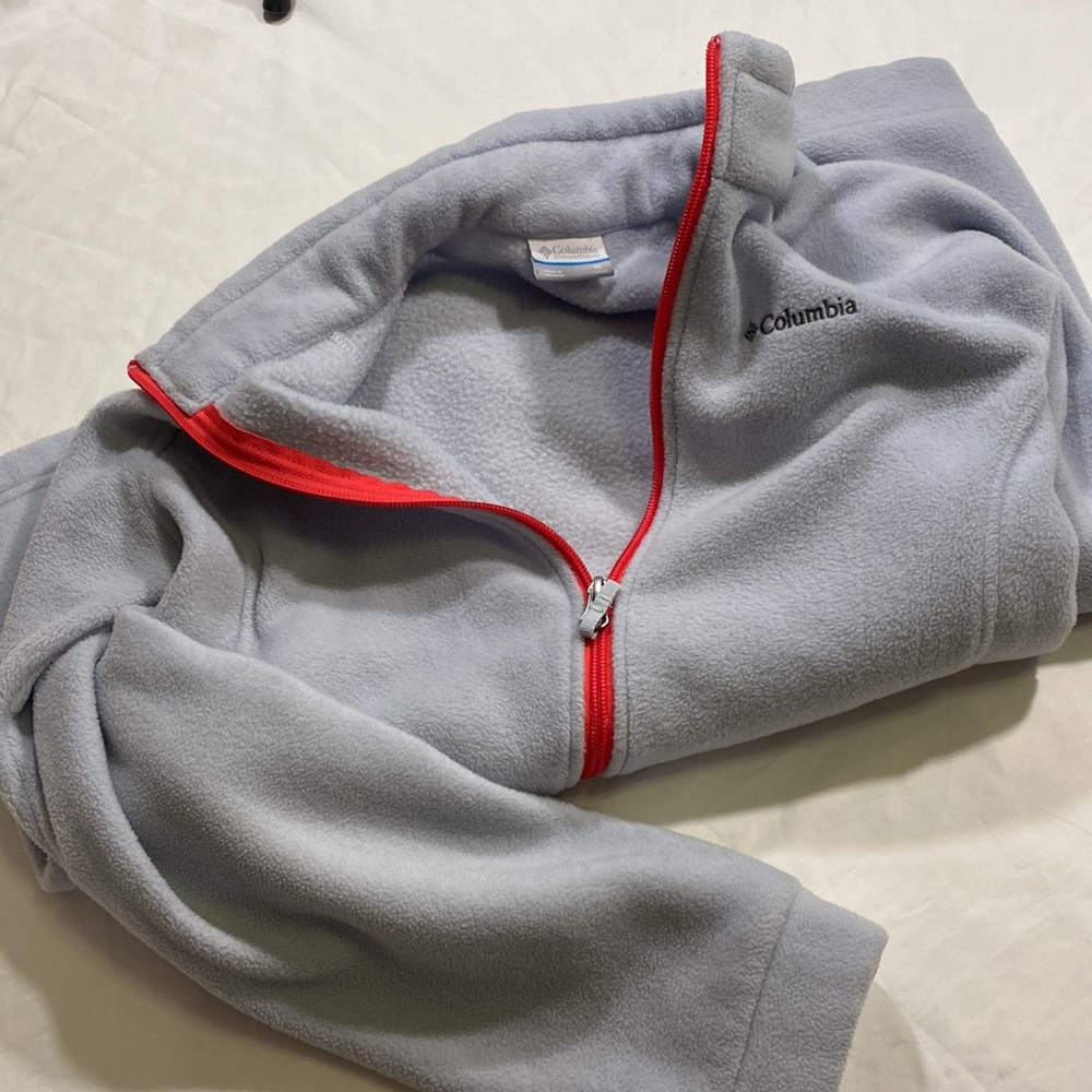 Columbia Sportswear woman’s zip up fleece size XL.